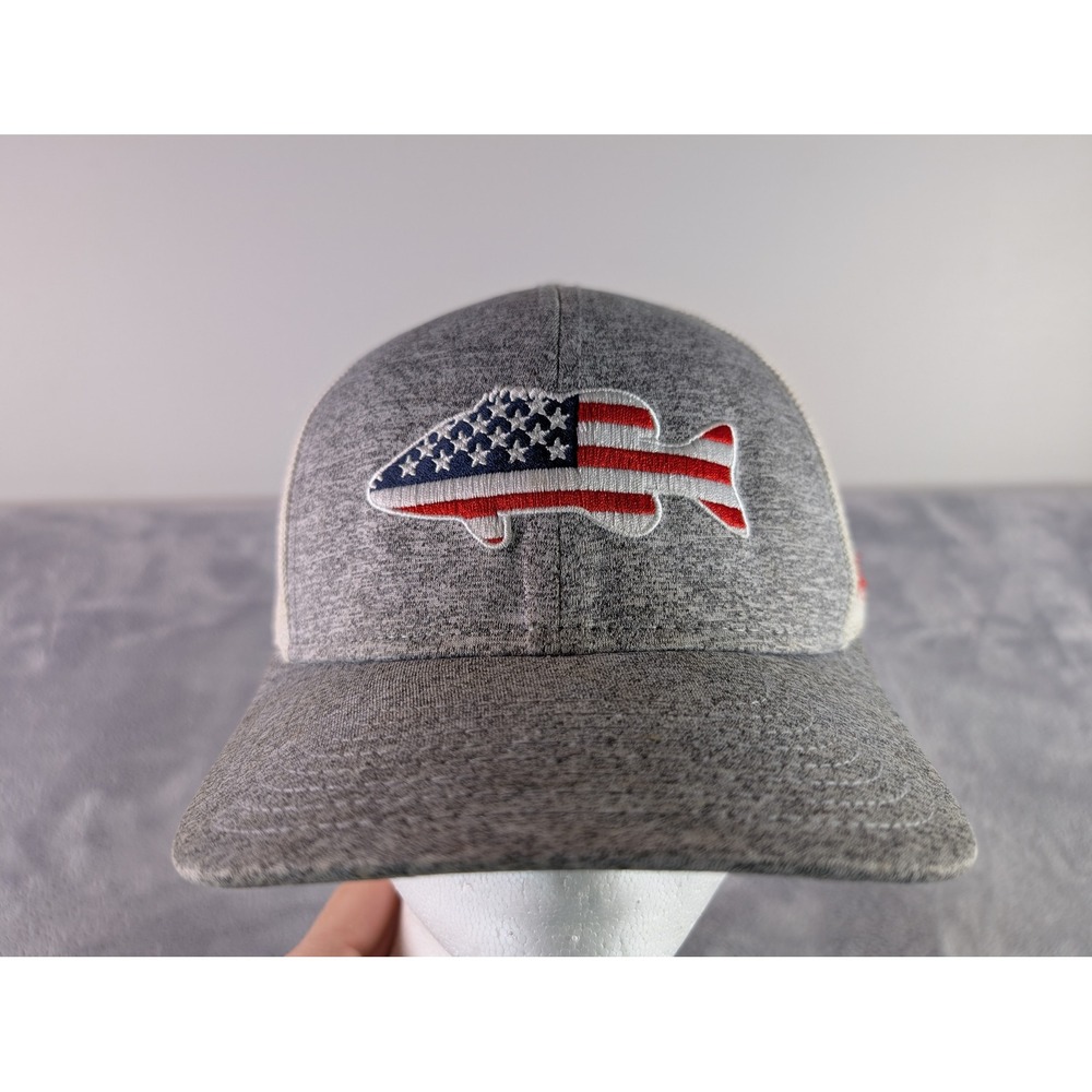 Yee Yee Apparel Mens Heather Gray American Flag Fish Trucker Hat Snapback Cap